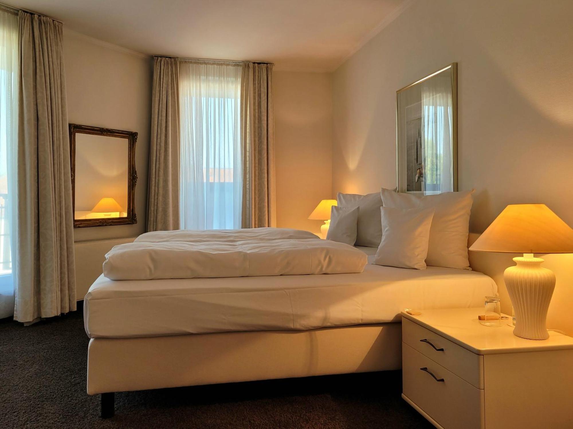 Hotel Herzogspark Herzogenaurach Rum bild